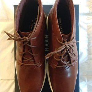 Cole Haan Men's Grand Tour Chukka Black Leather/Iv